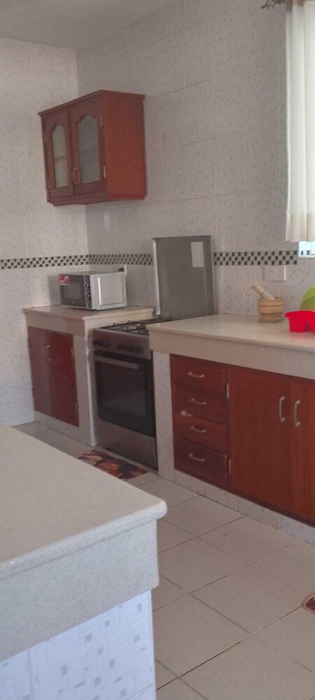 lux suites elsa royal apartments