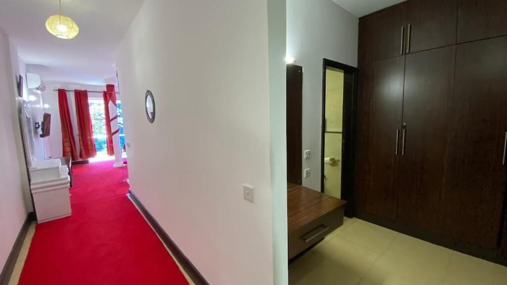 lux suites hayana palm apartments