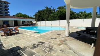 lux suites hayana palm apartments