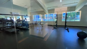 lux suites hayana palm apartments