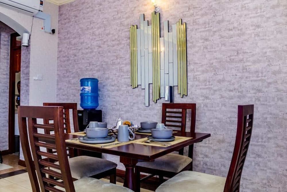 lux suites micasa royal apartments nyali