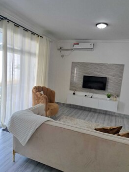 lux suites siloam apartments shanzu