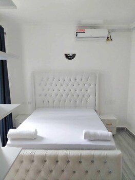 lux suites siloam apartments shanzu