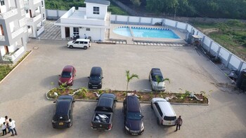 lux suites siloam apartments shanzu