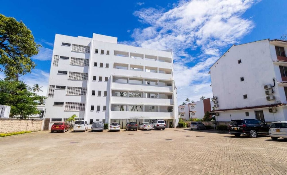 lux suites vee xanadu luxury apartments