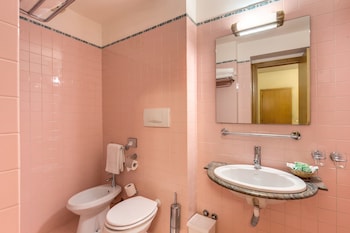 flower garden hotel rome