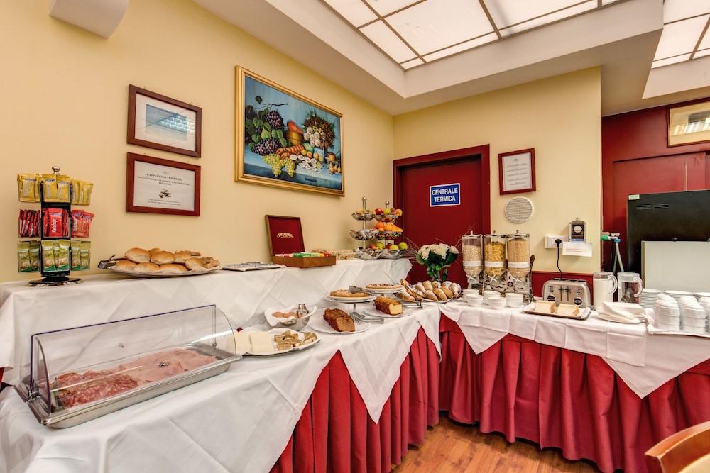 flower garden hotel rome