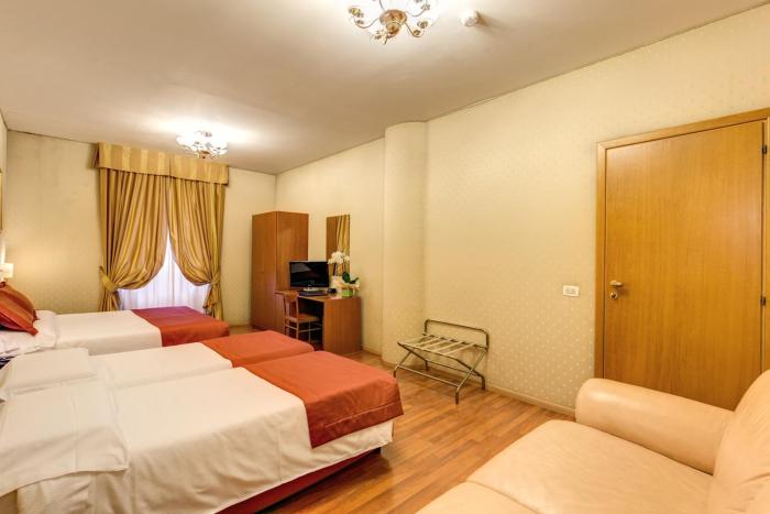flower garden hotel rome