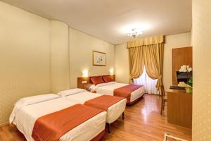 flower garden hotel rome