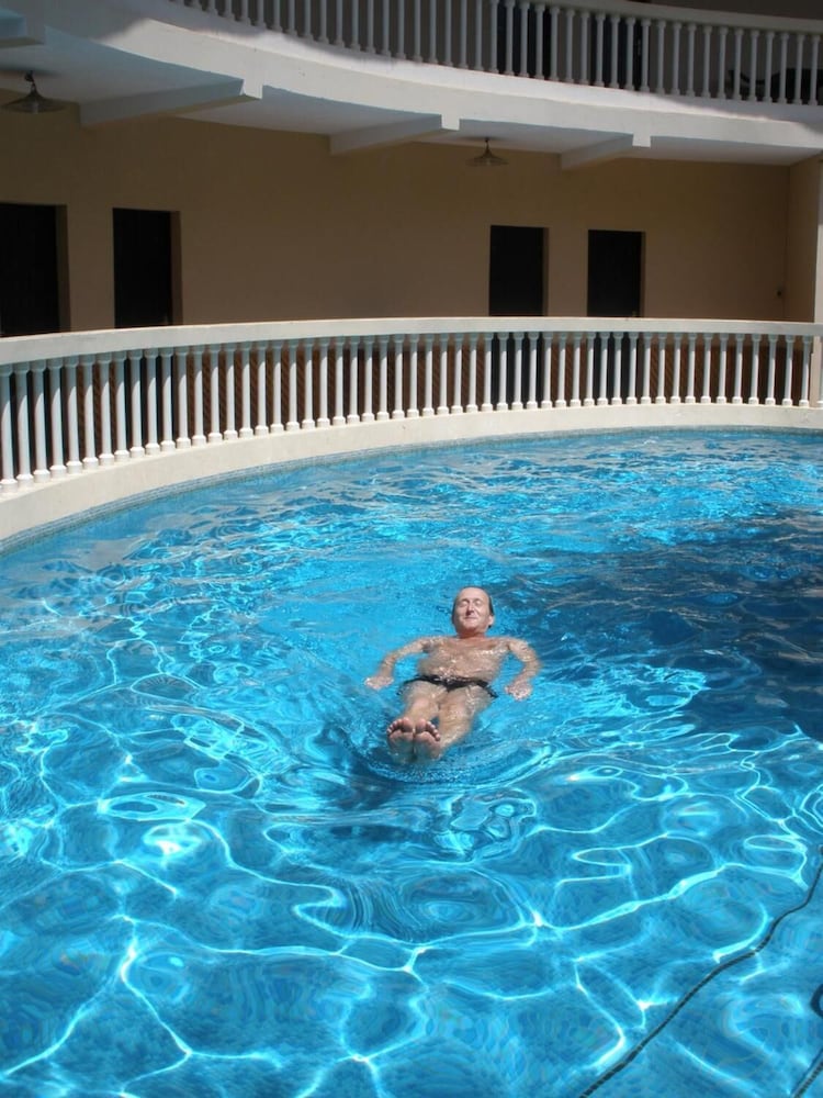 hotel le flamboyant