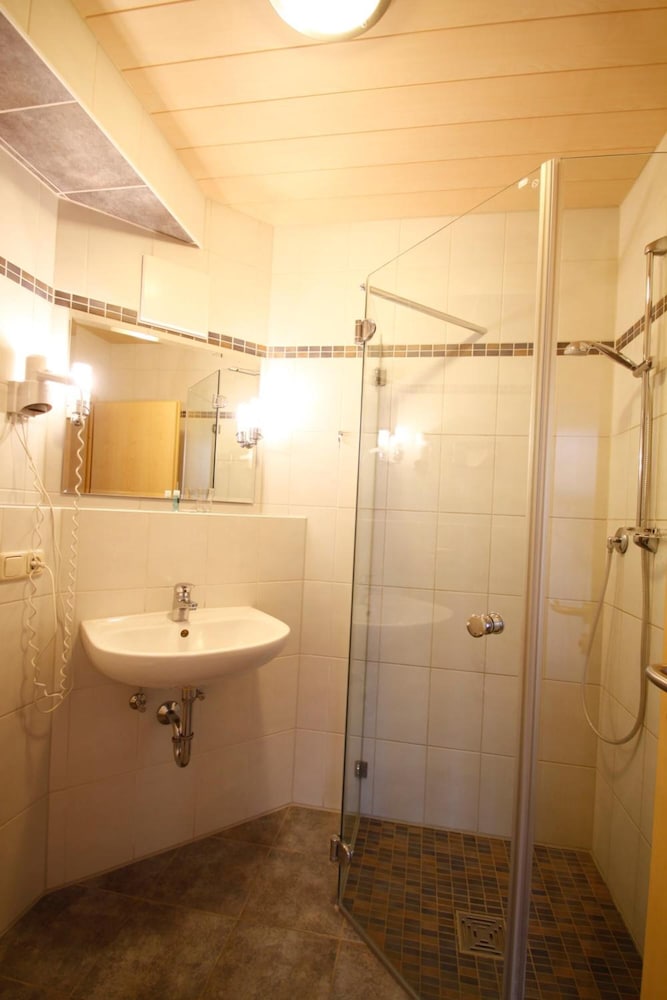 hotel cafe hanfstingl