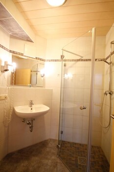 hotel cafe hanfstingl