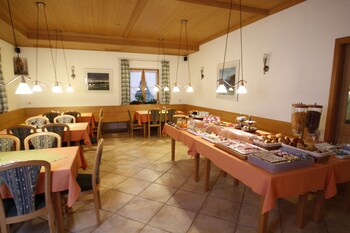 hotel cafe hanfstingl