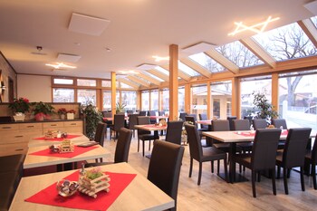 hotel cafe hanfstingl