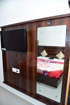 Maa Bhawani Homestay,,2 star