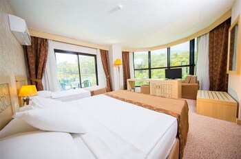 eldar resort hotel