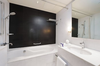 Maison Privee - Fabulous Studio W/ Direct Burj Khalifa Views,,0 star