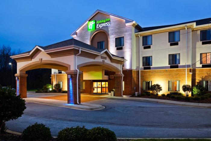 holiday inn express forest city by ihg