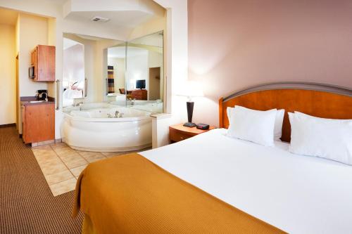 holiday inn express forest city by ihg
