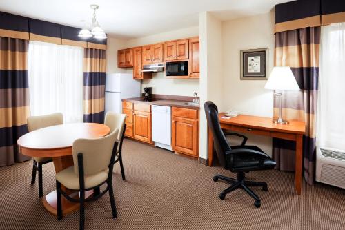 holiday inn express forest city by ihg