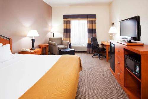 holiday inn express forest city by ihg