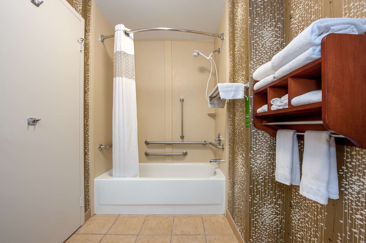 hampton inn by hilton bowling green