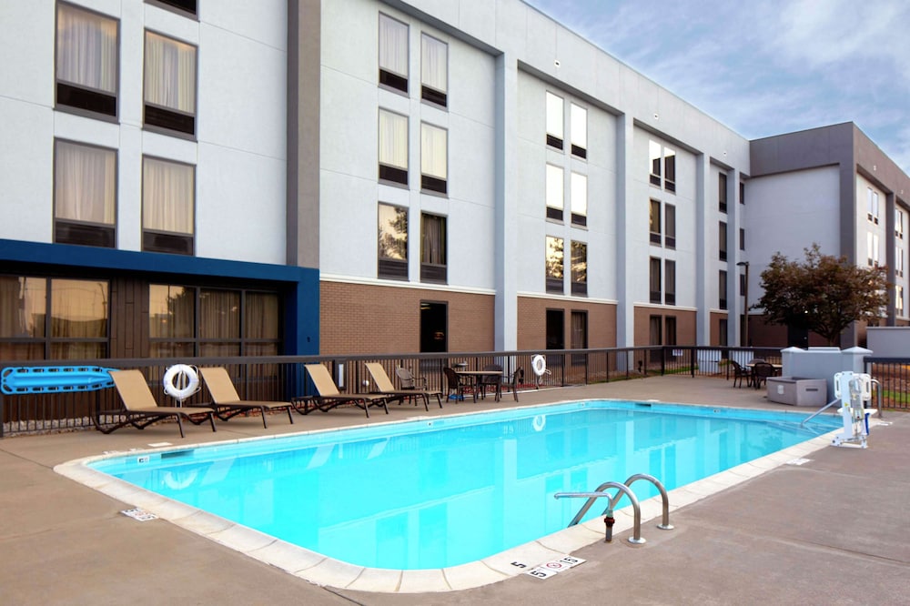 hampton inn by hilton bowling green