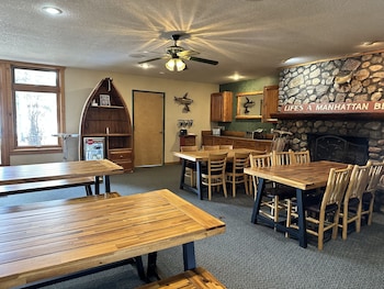 manhattan beach lodge