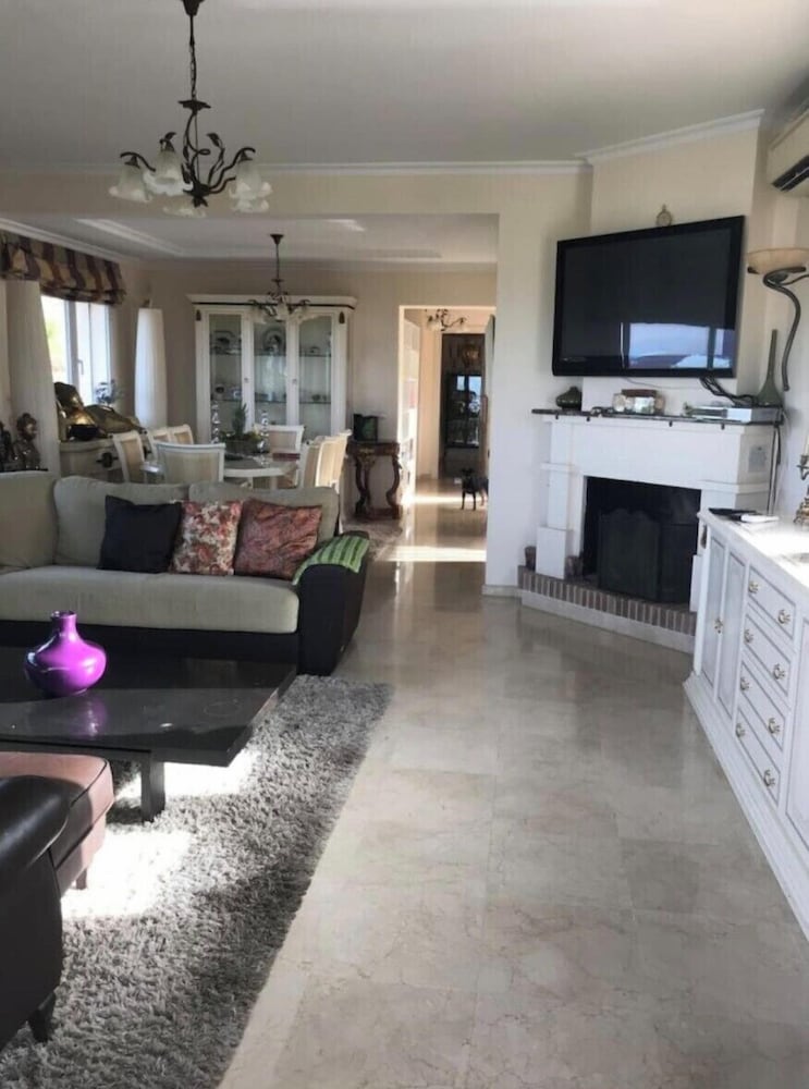 marbella villa rio seco