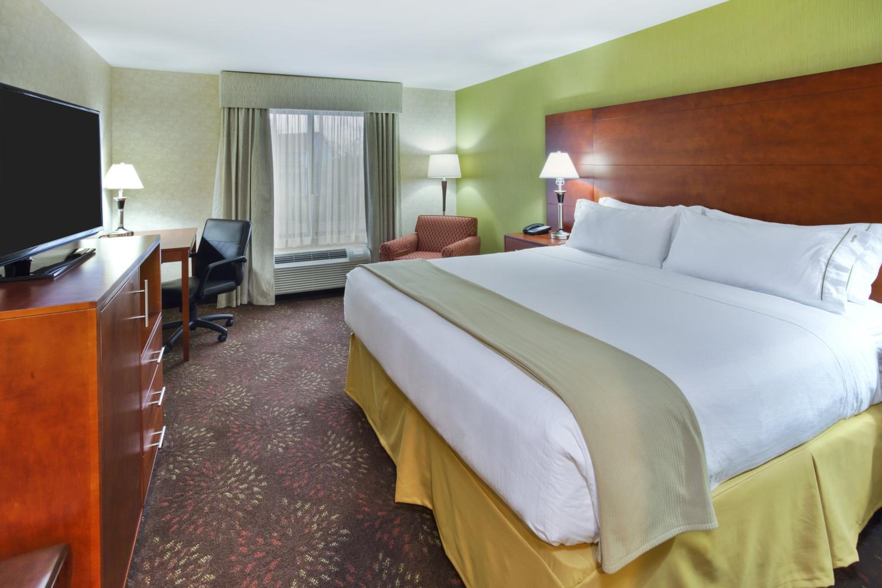 holiday inn express hotel and suites frankenmuth by ihg