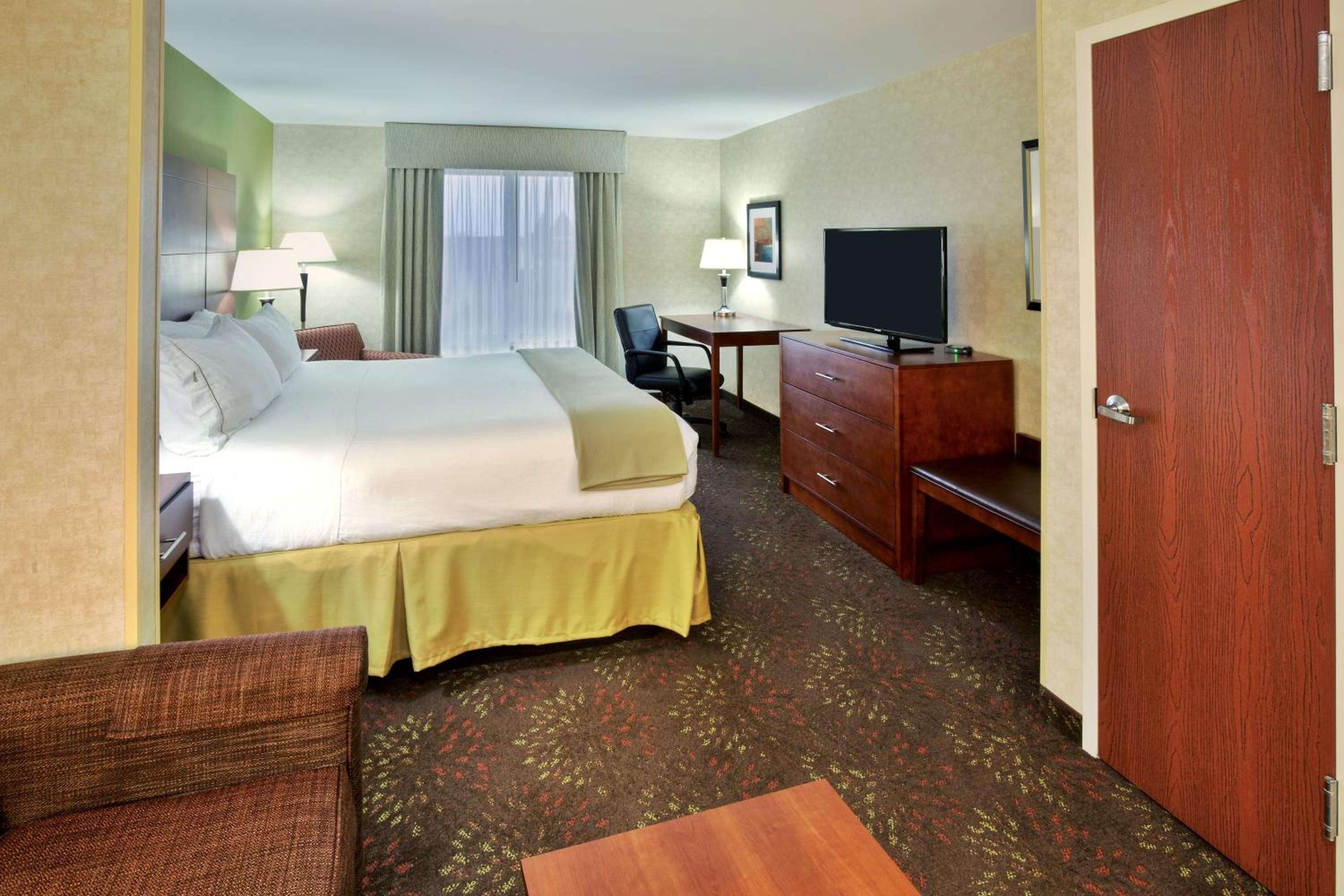holiday inn express hotel and suites frankenmuth by ihg