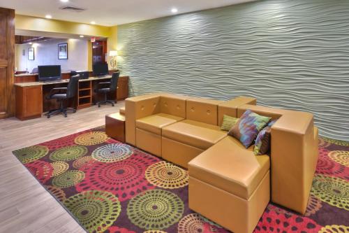 holiday inn express hotel and suites frankenmuth by ihg