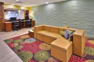 holiday inn express hotel and suites frankenmuth by ihg