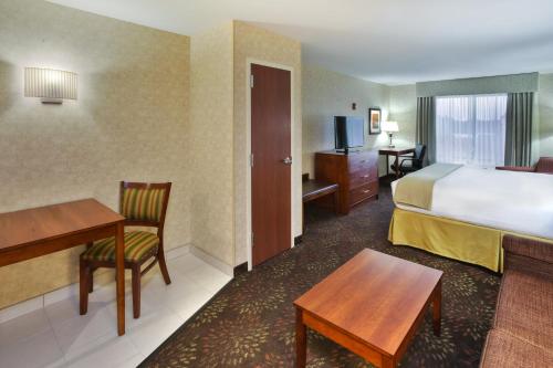 holiday inn express hotel and suites frankenmuth by ihg