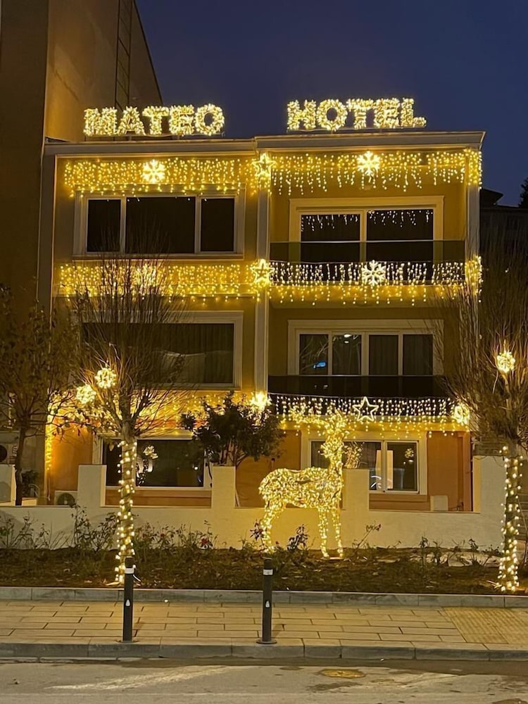 mateo hotel