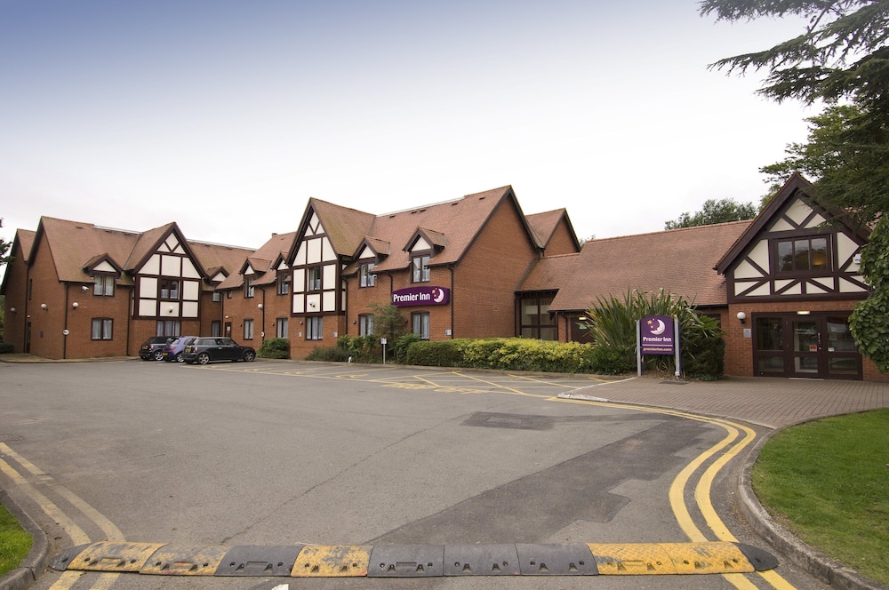 premier inn balsall common near nec