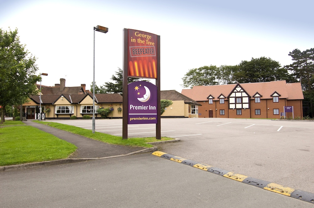 premier inn balsall common near nec
