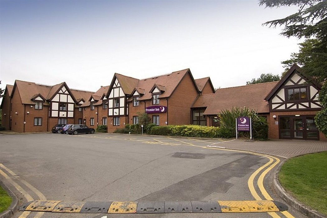 premier inn balsall common near nec