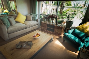 Point B Guest House,Green Point>>Cape Town,4 star