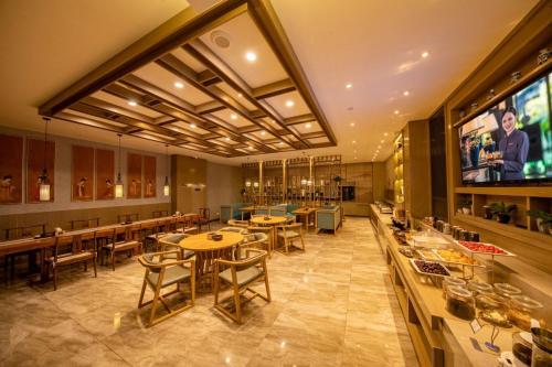 mehood lestie hotel shanghai zhuanqiao wanda