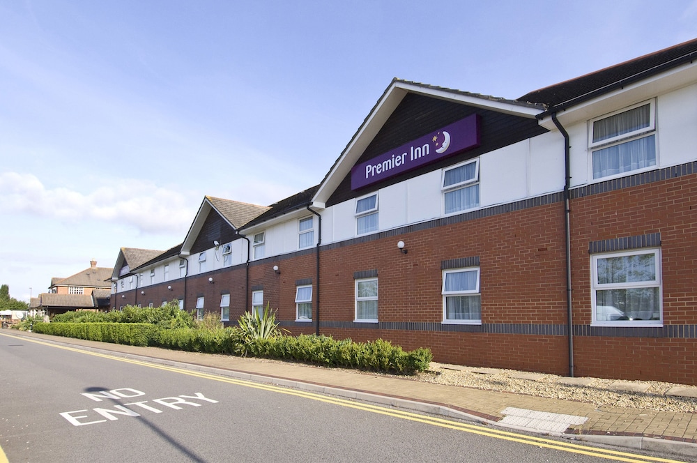 premier inn bristol south