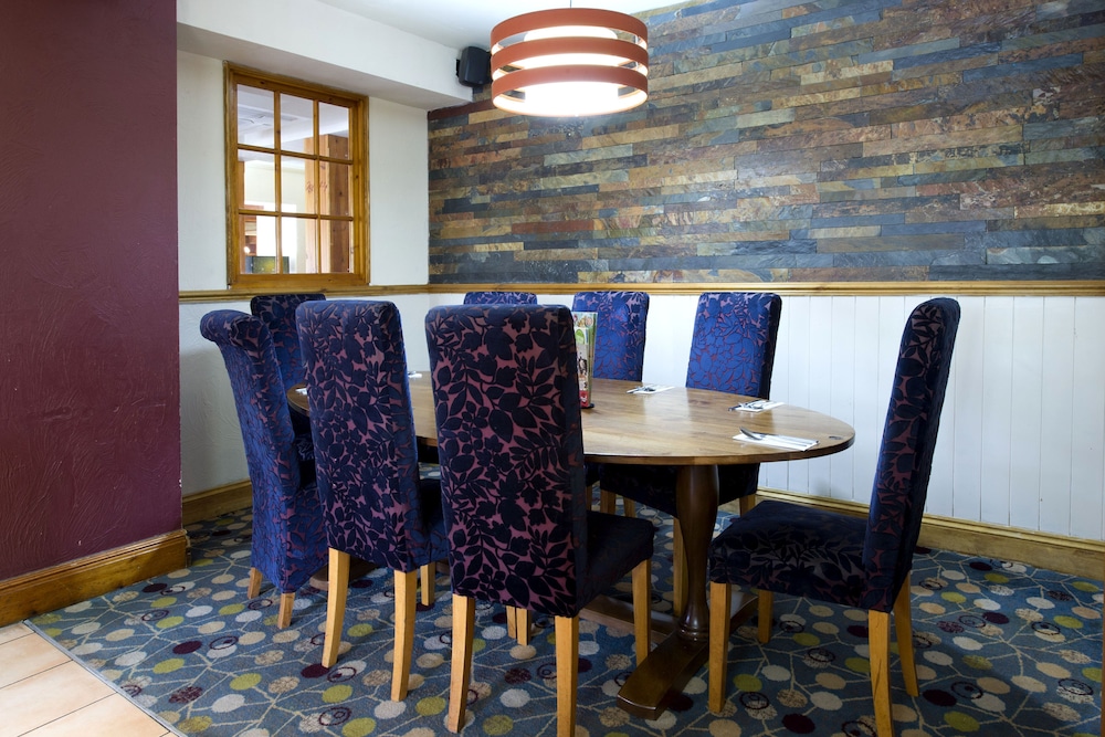 premier inn bristol south