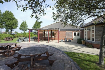 premier inn bristol south