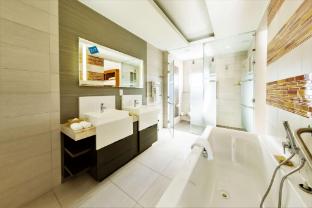 Doubletree By Hilton Cape Town - Upper Eastside,Garden Route>>Cape Town,4 star
