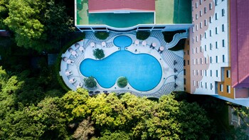 the heritage chiang rai hotel and convention
