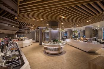 the heritage chiang rai hotel and convention