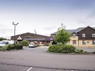 premier inn bedford priory marina