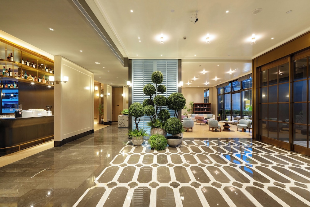 mercure guangzhou baiyun international airport
