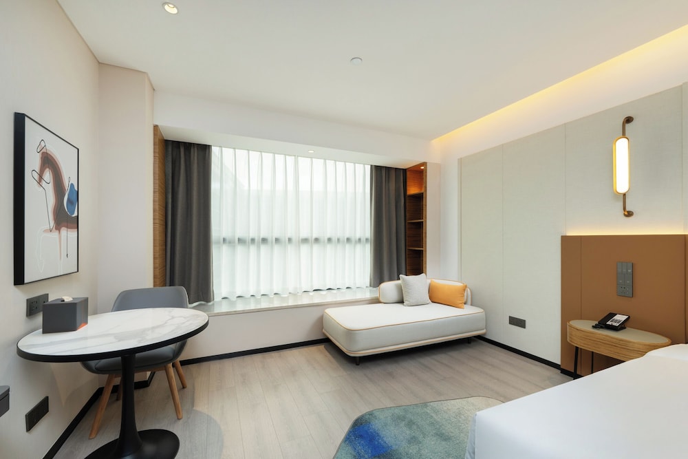 mercure guangzhou baiyun international airport