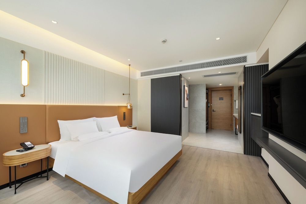 mercure guangzhou baiyun international airport